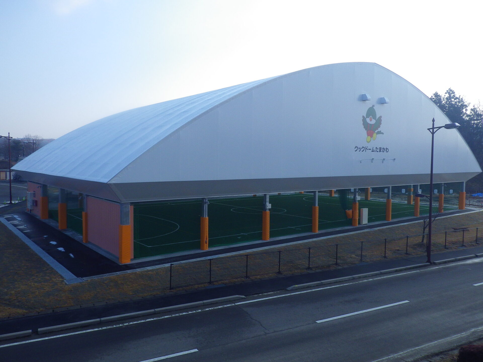 屋根付き広場等建築工事